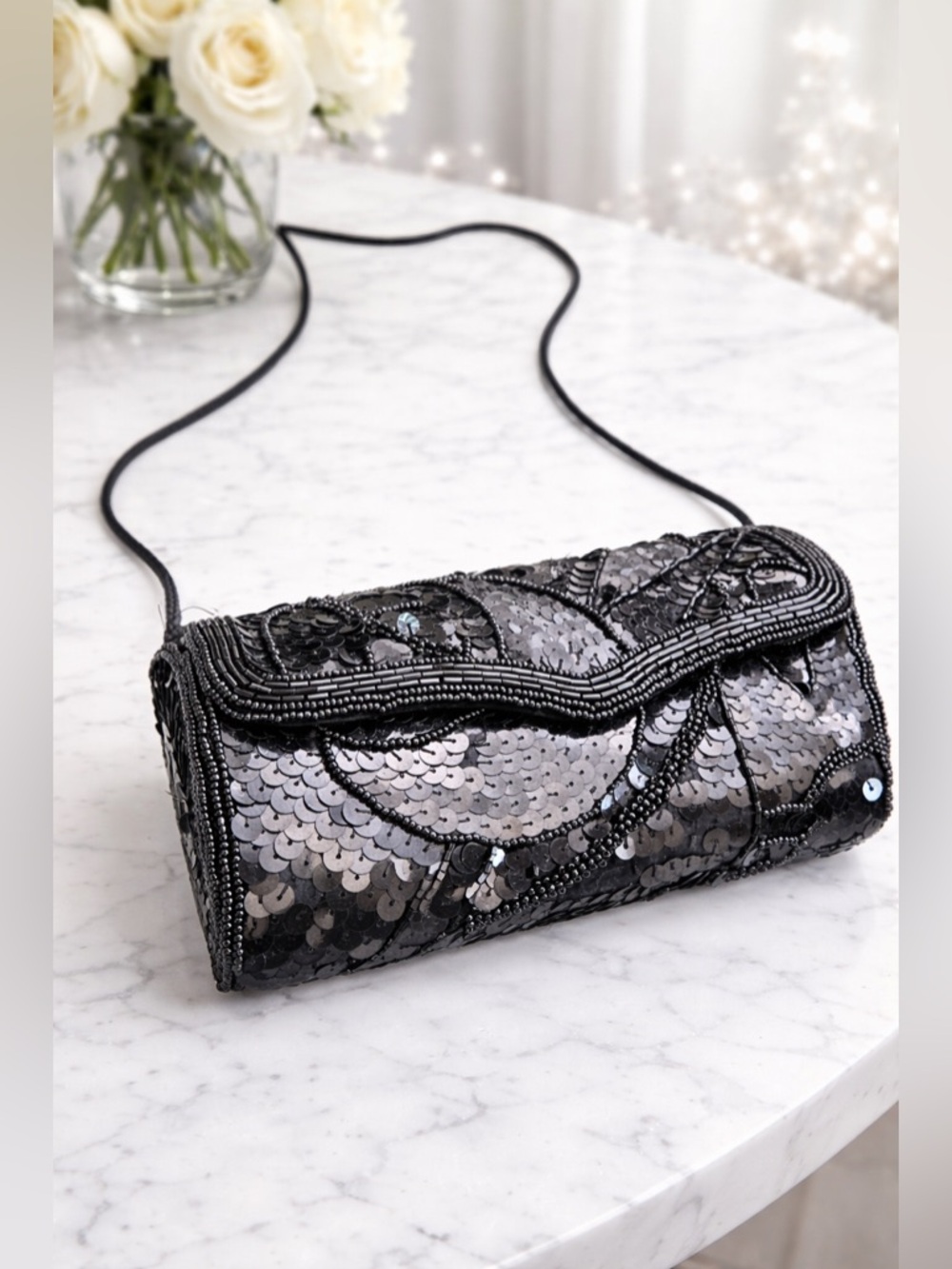 Elegant Black Sequin Evening Clutch with Chain Strap